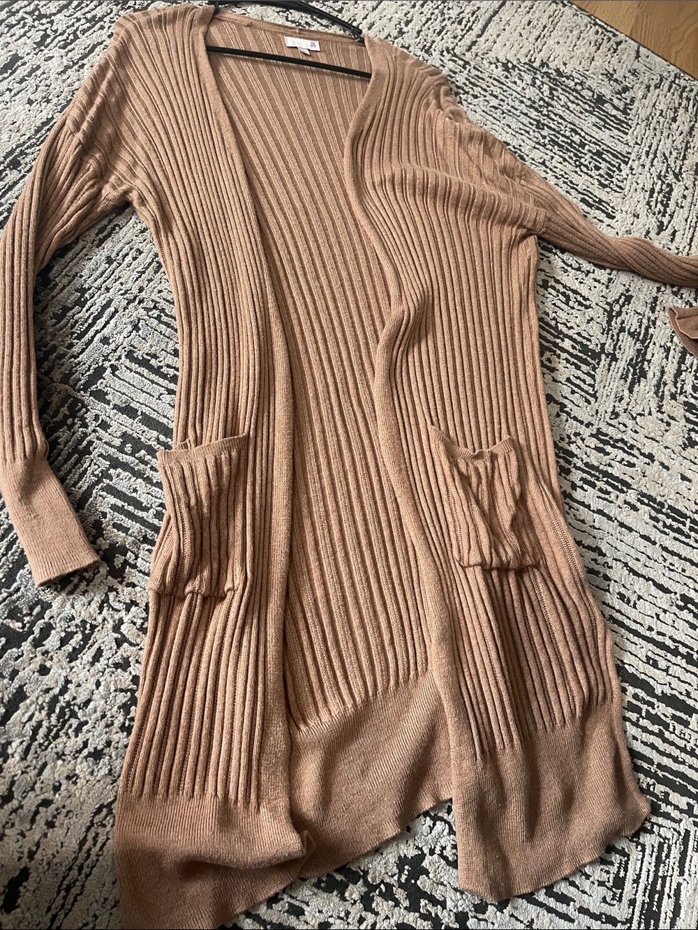 SO Ribbed Open-Front Long Cardigan in Brown